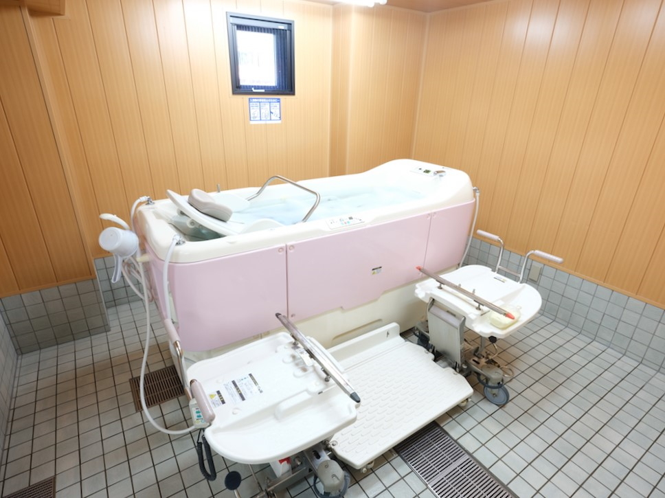 機械浴浴室